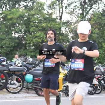Runner Photo 3817415