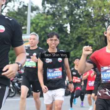 Runner Photo 3817445