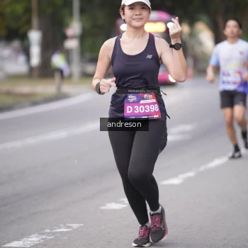 Runner Photo 3817473