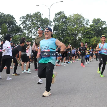 Runner Photo 3817568