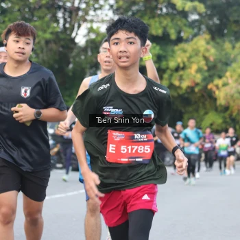 Runner Photo 3817595