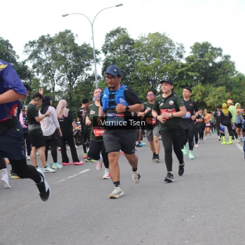 Runner Photo 3817613