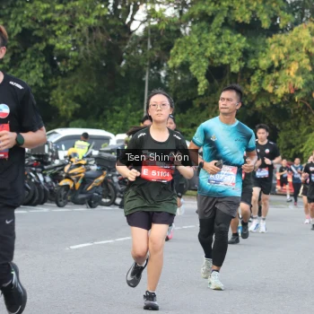Runner Photo 3817696