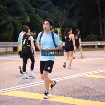 Runner Photo 3817704