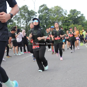Runner Photo 3817719