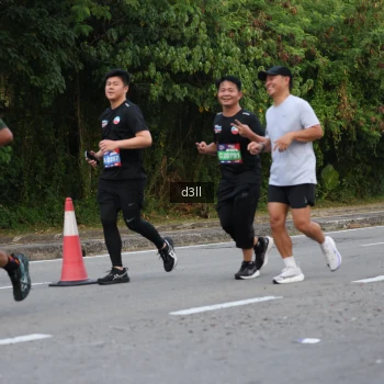 Runner Photo 3817883