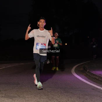 Runner Photo 3818007