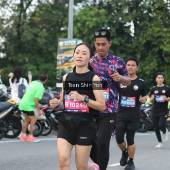 Runner Photo 3818025