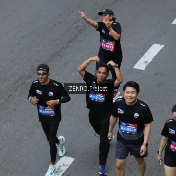 Runner Photo 3818055