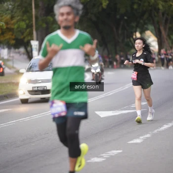Runner Photo 3818083