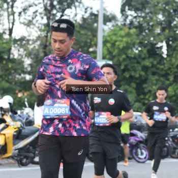 Runner Photo 3818129