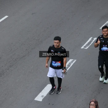 Runner Photo 3818149