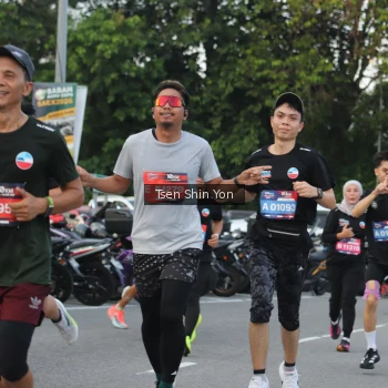 Runner Photo 3818187