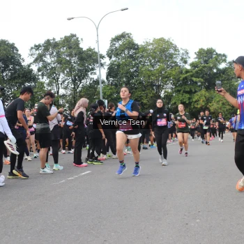Runner Photo 3818412