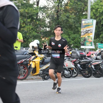 Runner Photo 3818416
