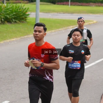 Runner Photo 3818575