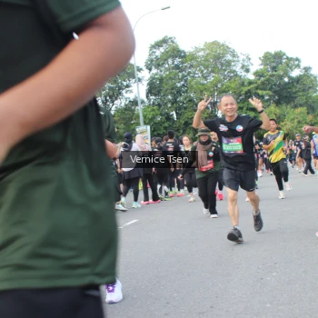 Runner Photo 3818607