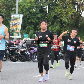 Runner Photo 3818611