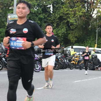 Runner Photo 3818649
