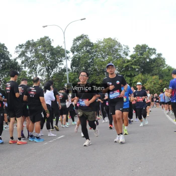 Runner Photo 3818759