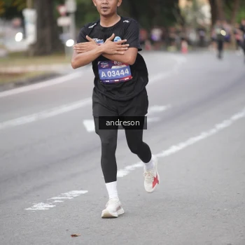 Runner Photo 3818778