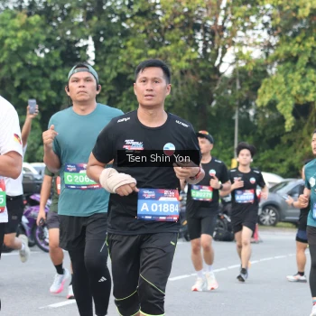 Runner Photo 3819086