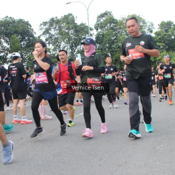 Runner Photo 3819147