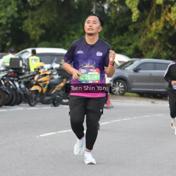 Runner Photo 3819241