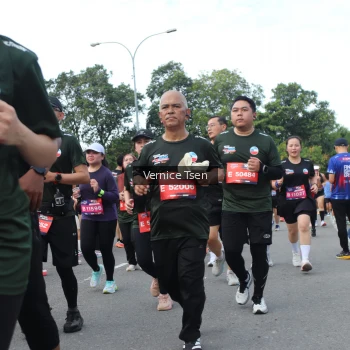 Runner Photo 3819393