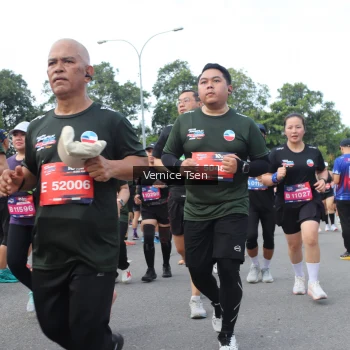 Runner Photo 3819405