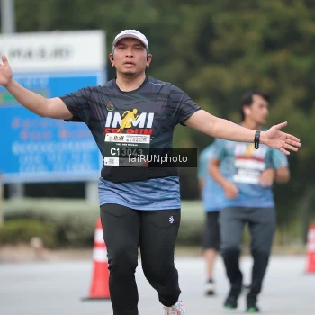 Runner Photo 3819451