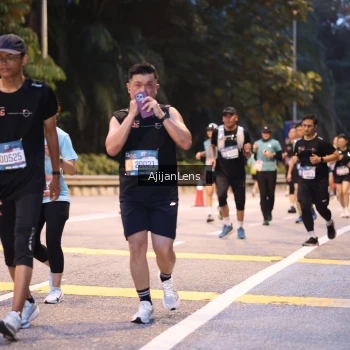 Runner Photo 3819465