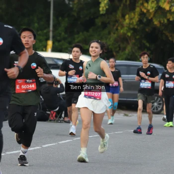 Runner Photo 3819473