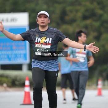 Runner Photo 3819543