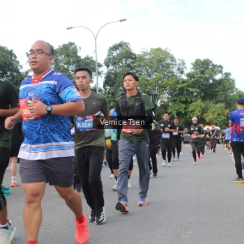 Runner Photo 3819703