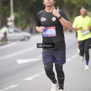 Runner Photo 3819830