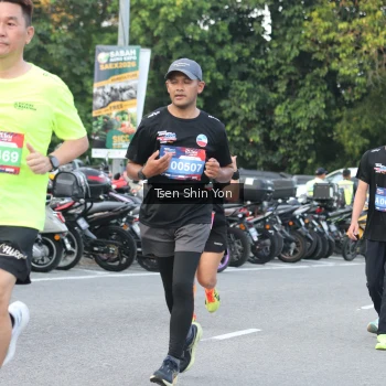 Runner Photo 3819911