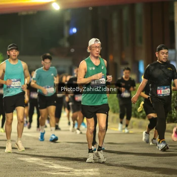 Runner Photo 3820002