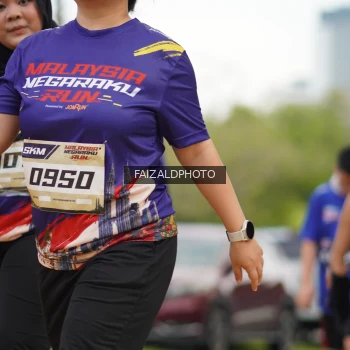Runner Photo 3820003
