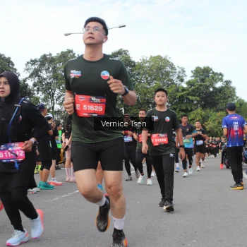 Runner Photo 3820009