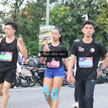 Runner Photo 3820030