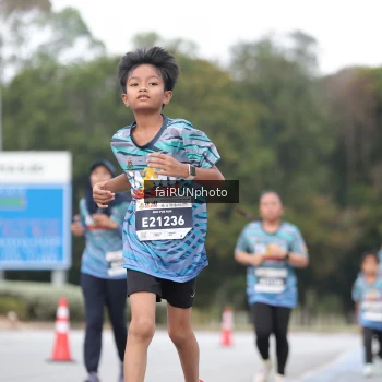 Runner Photo 3820069