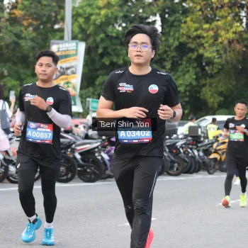 Runner Photo 3820070