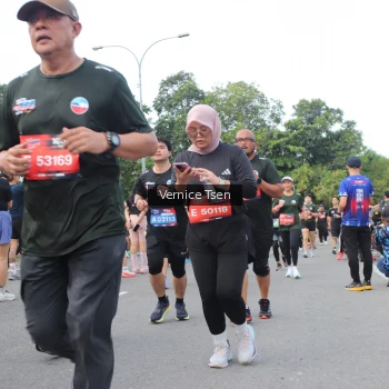 Runner Photo 3820204