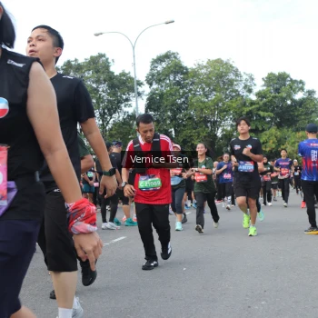 Runner Photo 3820341