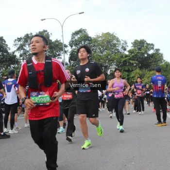 Runner Photo 3820375