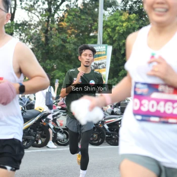 Runner Photo 3820443