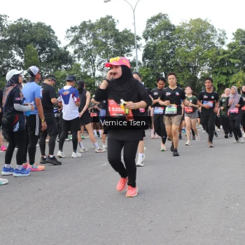 Runner Photo 3820501