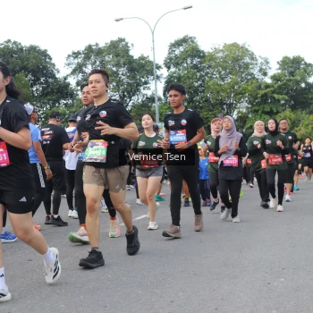 Runner Photo 3820506