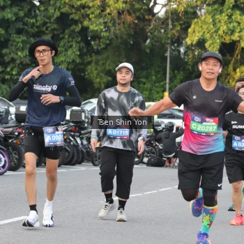 Runner Photo 3820555